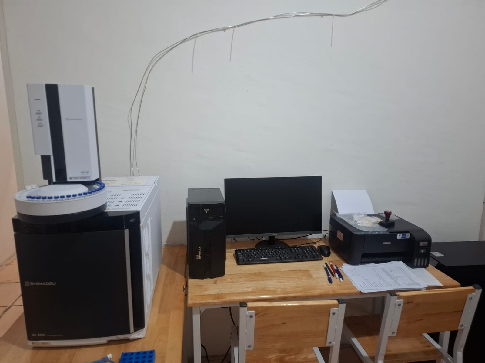 Shimadzu GC-FID laboratory
